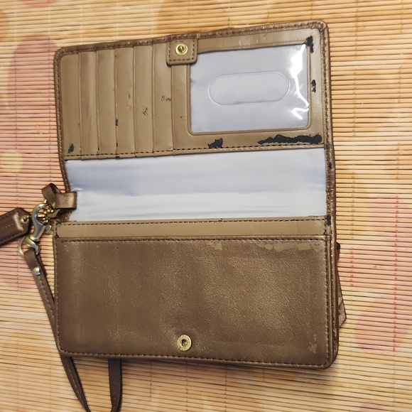 Coach wristlet wallet, bronze - Picture 8 of 17